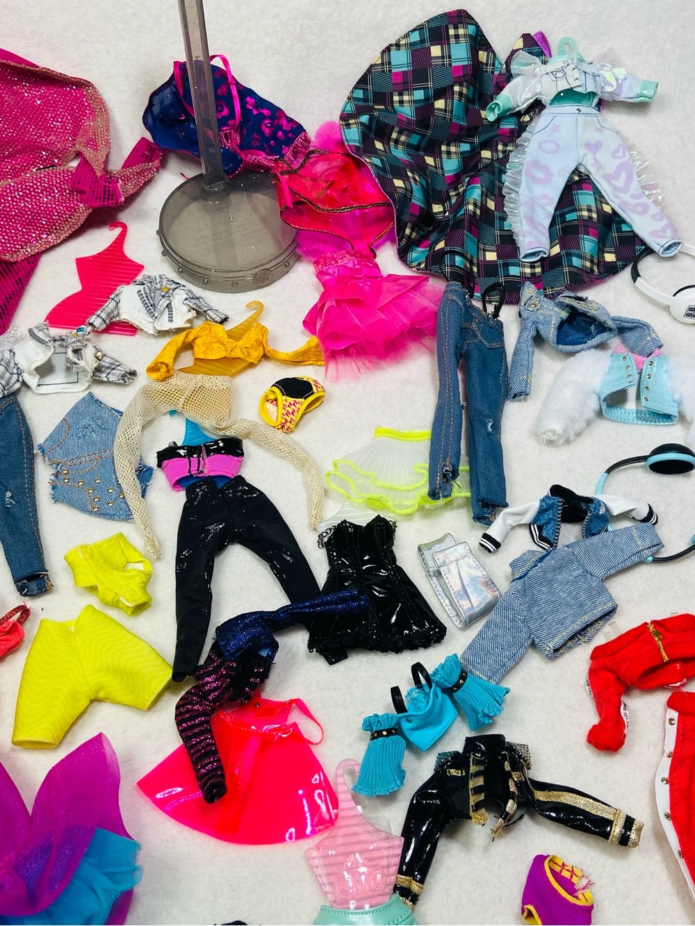 Huge OMG Clothes Lot MGA OMG Doll Fashion Clothes Lot